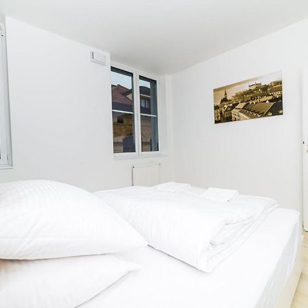 City Castle Apartments Free Parking Bratislava Exterior foto
