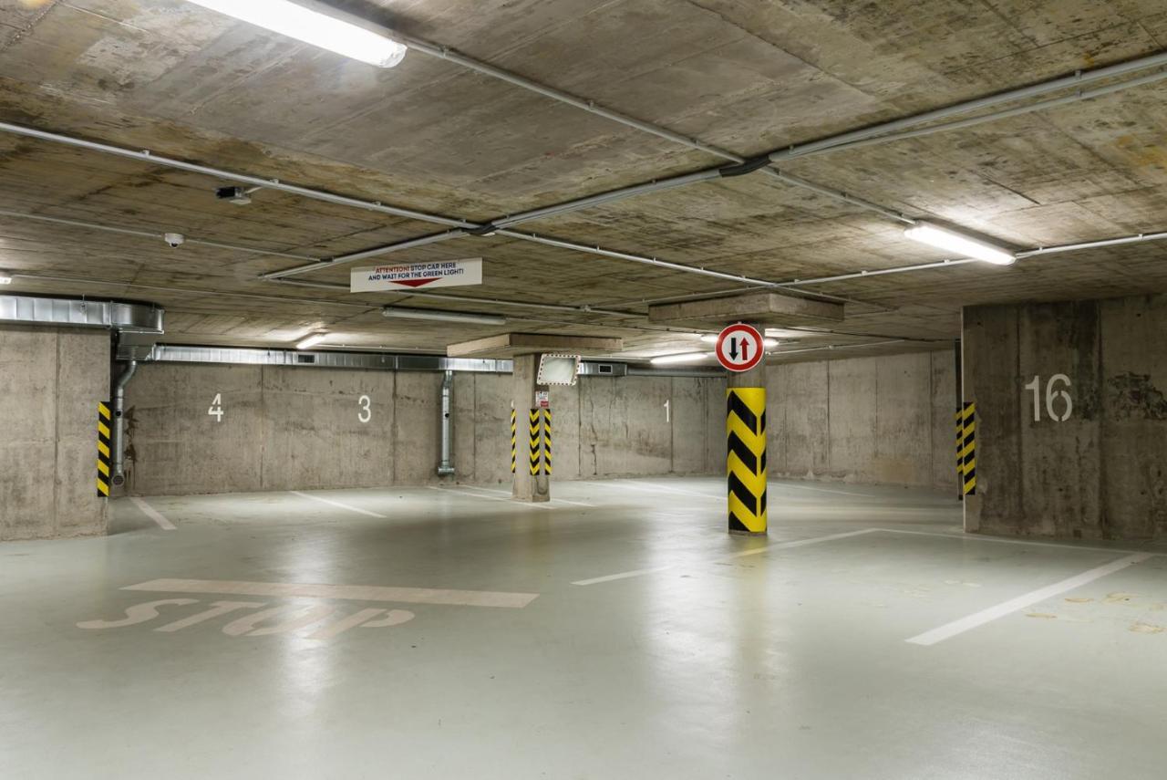 City Castle Apartments Free Parking Bratislava Exterior foto