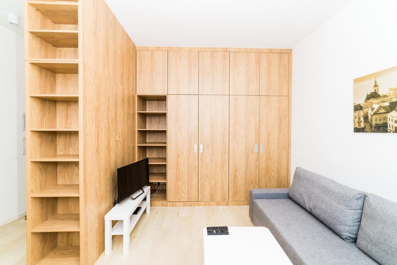 City Castle Apartments Free Parking Bratislava Exterior foto