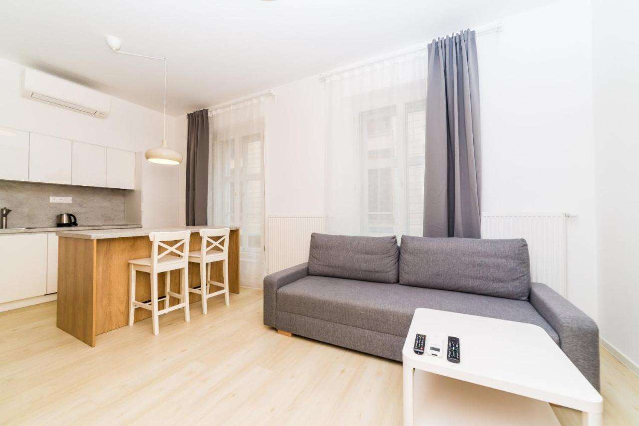 City Castle Apartments Free Parking Bratislava Exterior foto